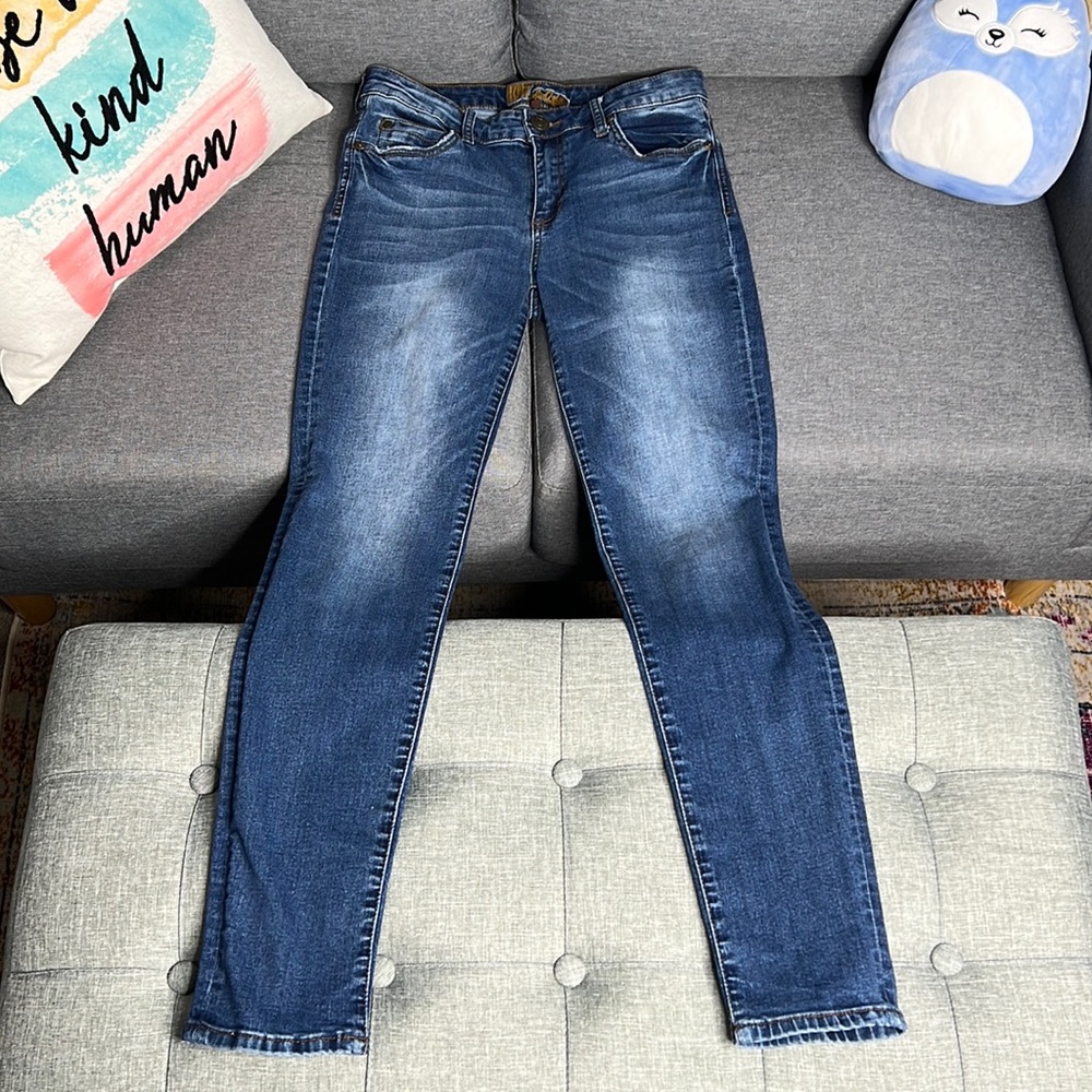 Kut from the Kloth Straight Leg Jeans